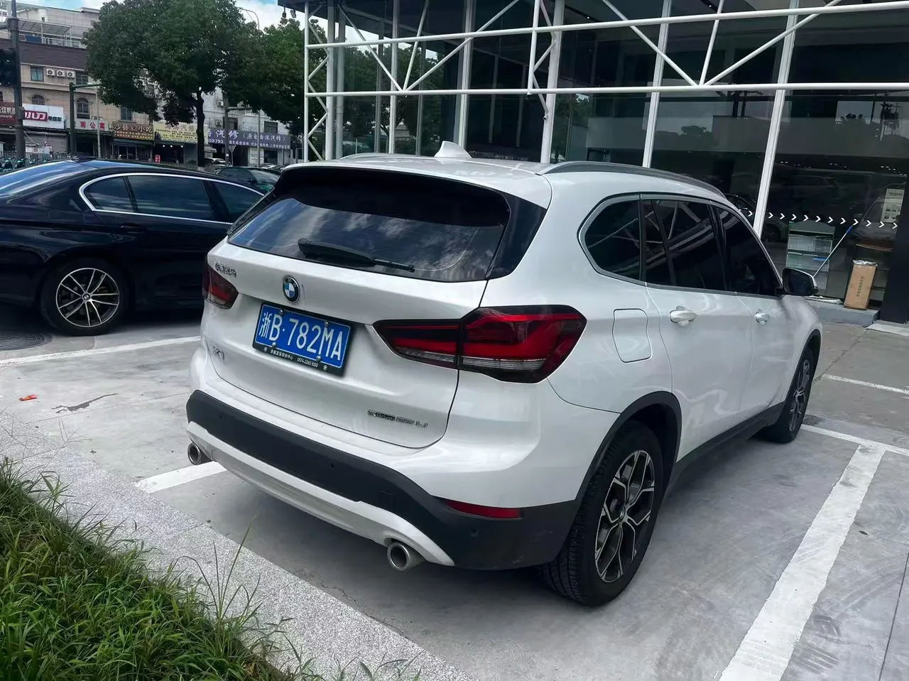BMW 2021 X1 sDrive25Li 2.0T Leading Automatic Gear 6