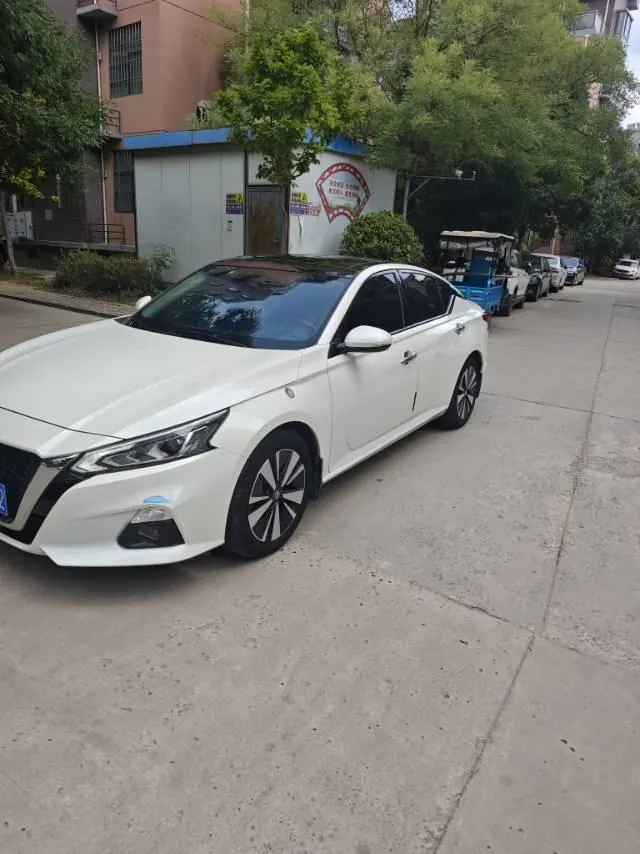 Nissan 2021 Teana 2.0 Stepless XL Comfort Edition Automatic Gear 4