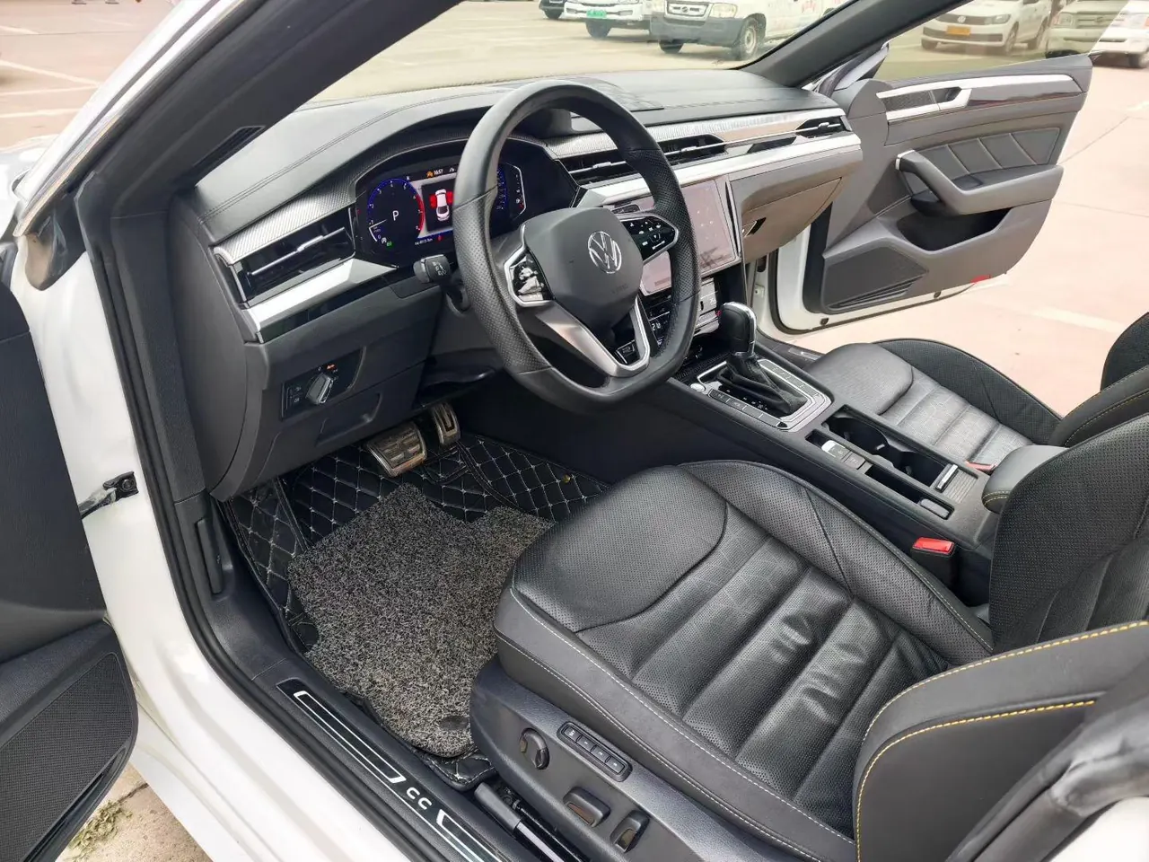 Volkswagen 2021 CC 2.0TSI 380TSI eye-catching automatic gear 4