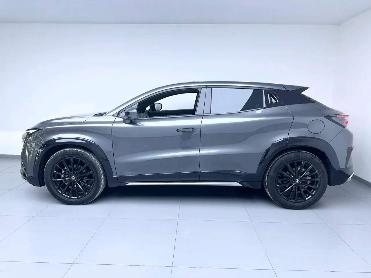 ChangAn 2023 UNI-T 1.5T honorable automatic gear 2