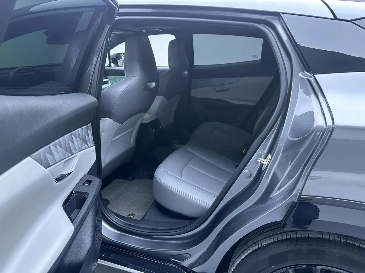 ChangAn 2023 UNI-T 1.5T honorable automatic gear 3