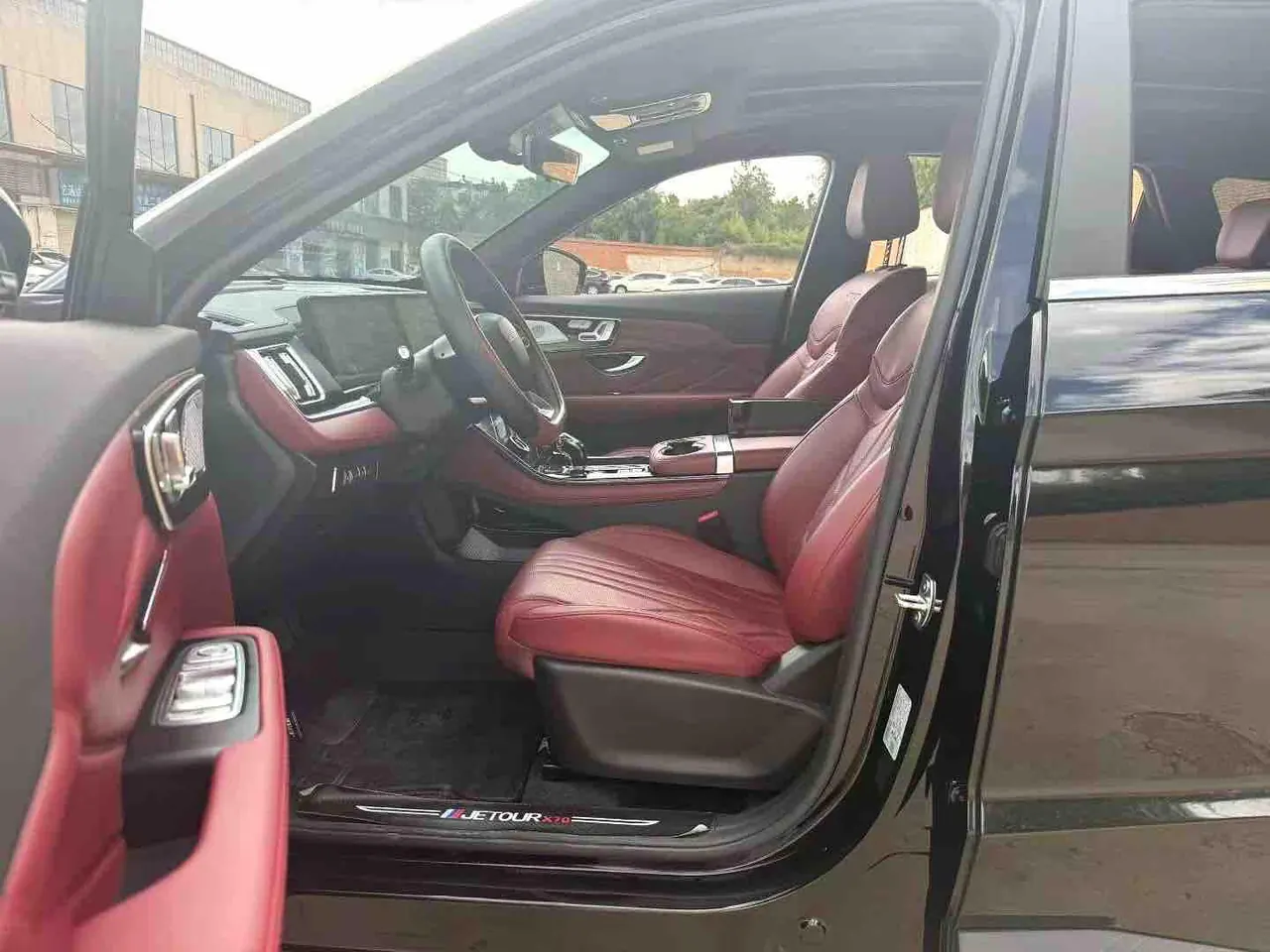 Jetour 2025 X70 PLUS 1.5T Ultimate 7-seat Automatic Gear 7