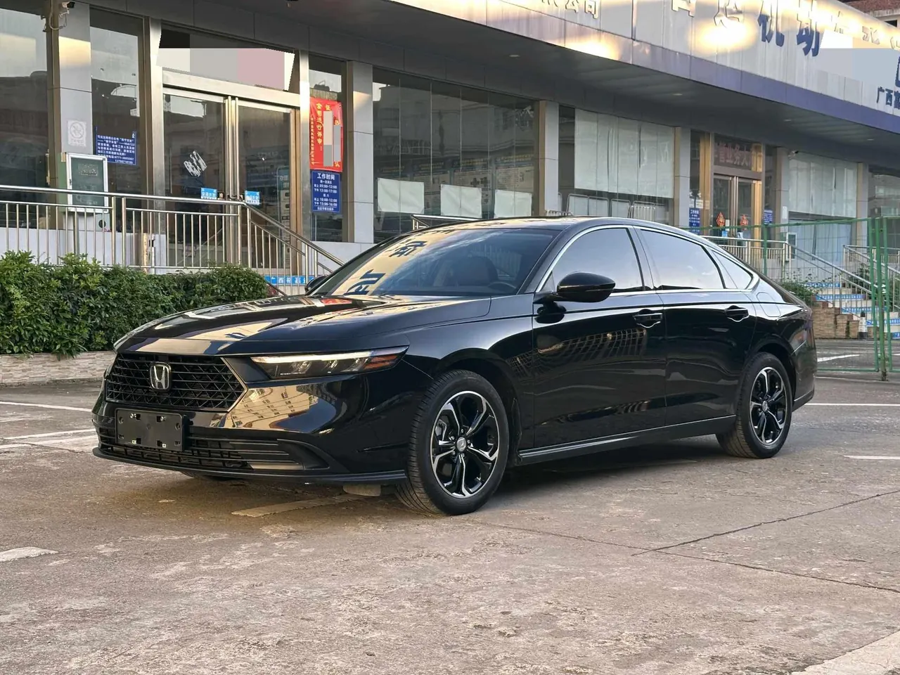 Open image lightbox: Honda 2023 11th Generation Accord 1.5T Stepless 260TURBO Smart Edition Automatic Gear
