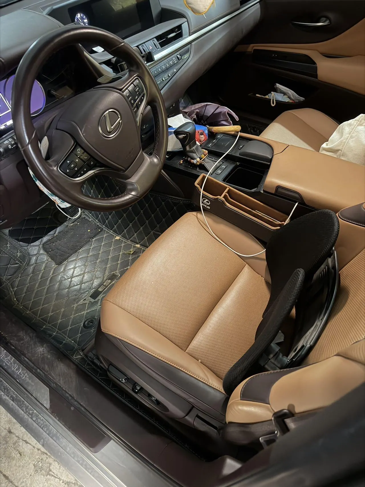 Lexus ES (Imported) 2020 ES260 2.5 Excellence Automatic Gear 3