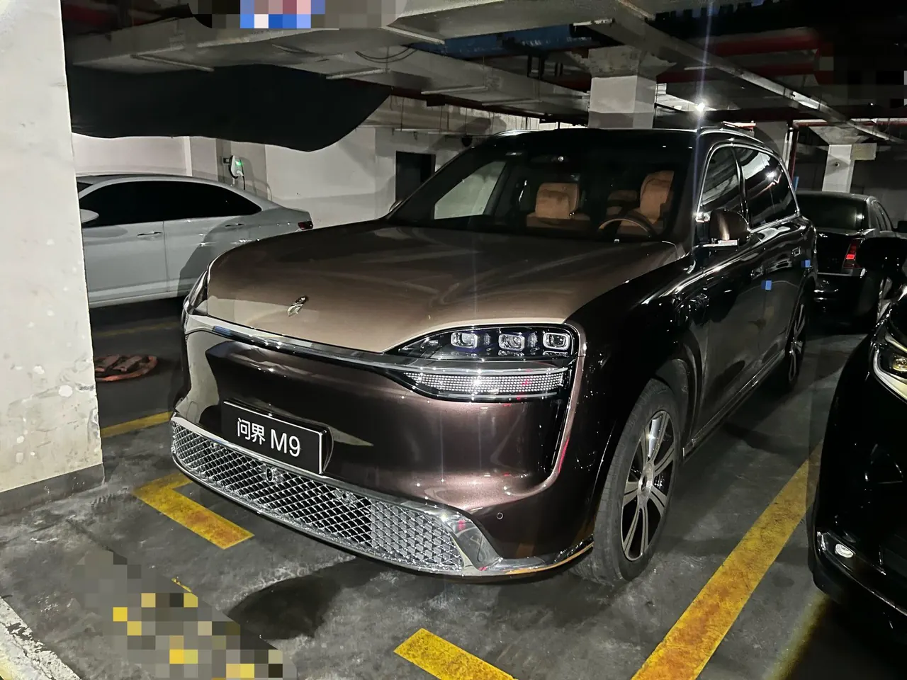 Открыть галерею: AITO 2026 AITO M9 extended range Max version 6 automatic gear
