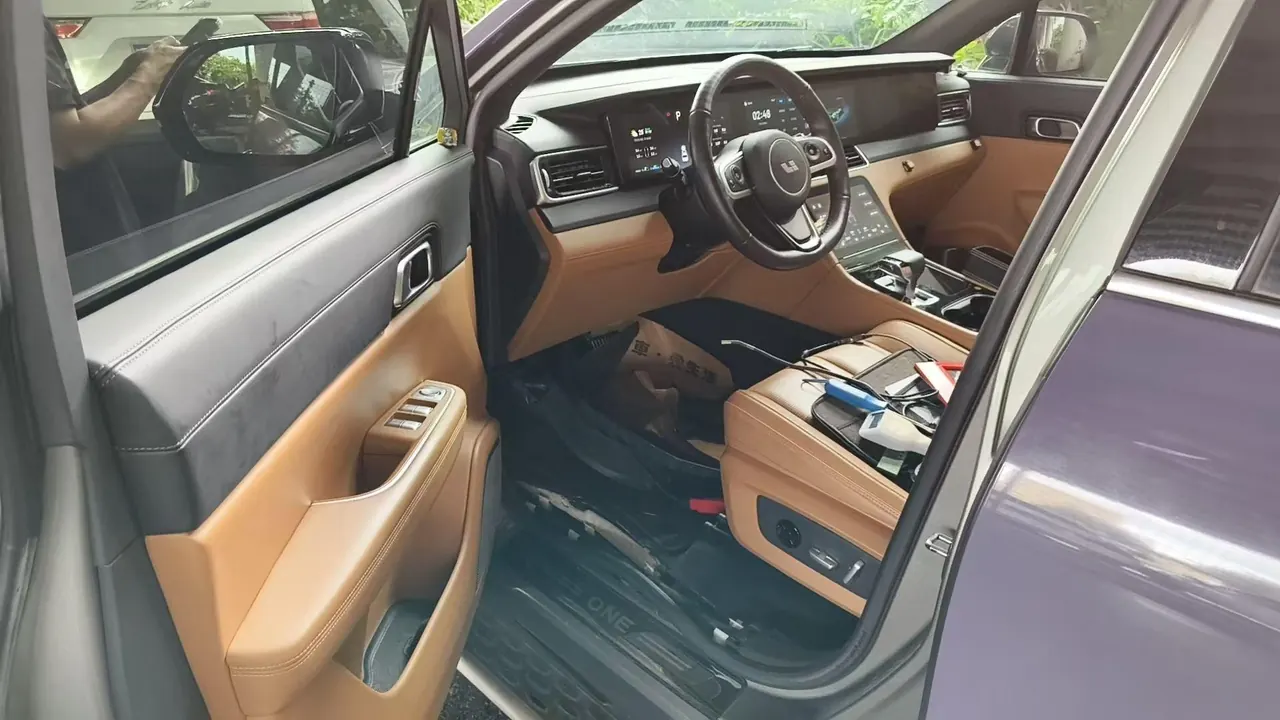 Li 2020 ONE 1.2T extended range 6-seat automatic gear 4