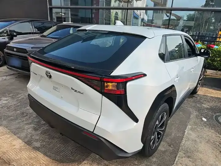 Platinum Intelligence 4X 2024 615 AIR Edition 7