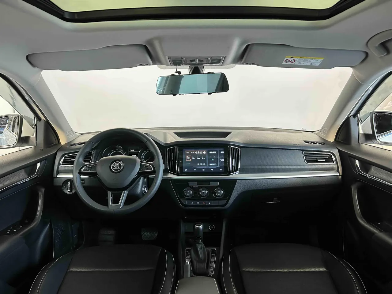 Skoda 2024 Komick 1.5 Comfortable Edition Automatic Gear 4