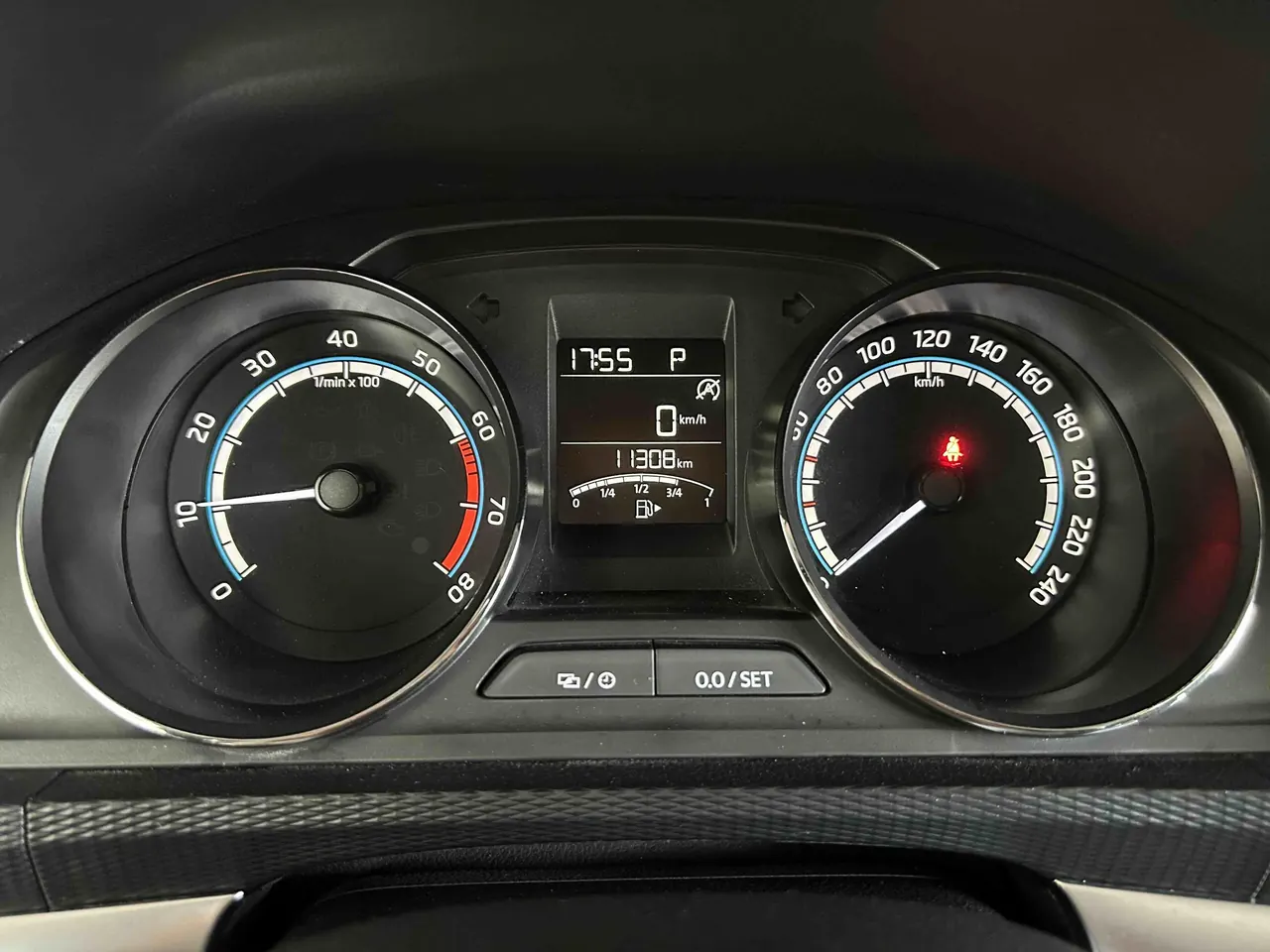 Skoda 2024 Komick 1.5 Comfortable Edition Automatic Gear 5