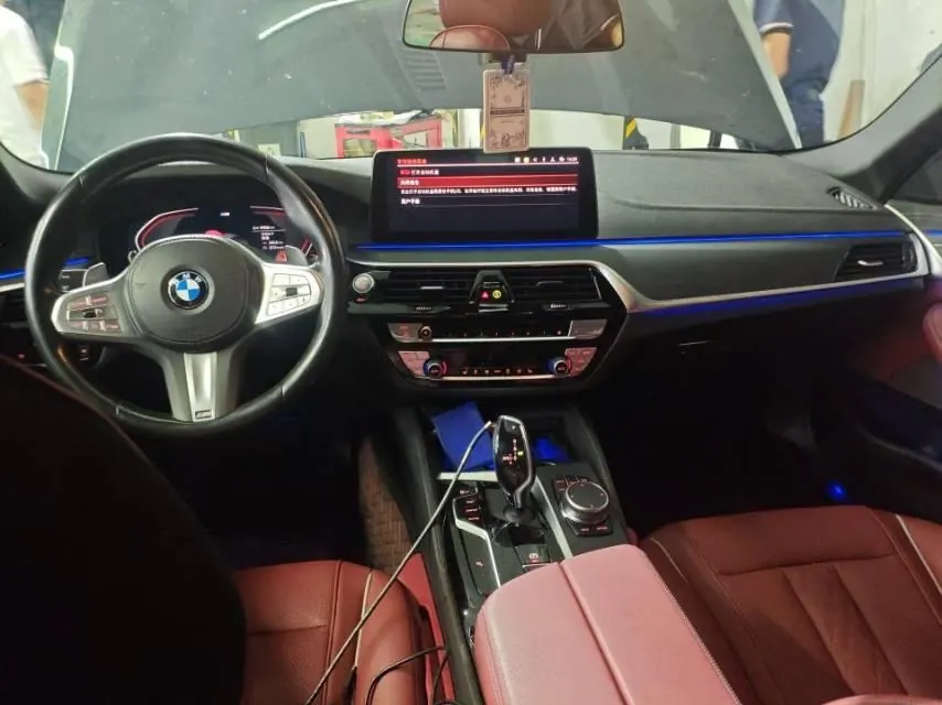 BMW 5 Series 2022 530Li 2.0T Leading Luxury Suit (Change 2) Automatic Gear 2