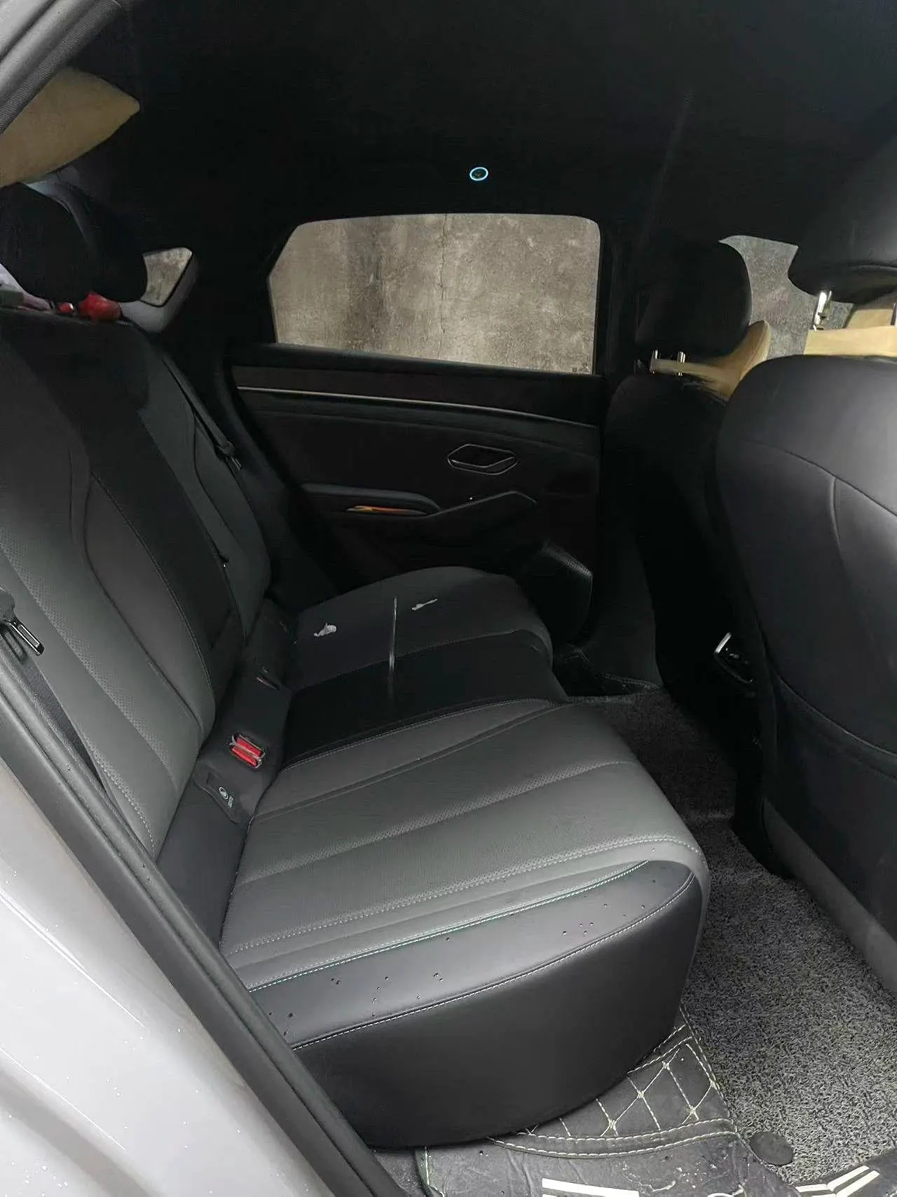 BYD 2026 Qin L DM-i 1.5 stepless 210KM Exceed automatic gear 3