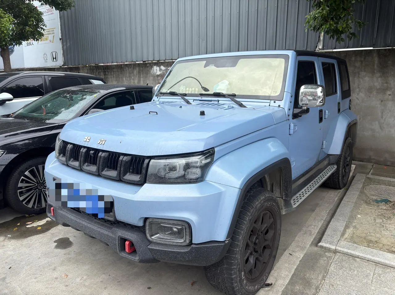Open image lightbox: Beijing 2023 BJ40 2.0D Four-wheel Drive Blade Hero Edition Chivalrous Type (Front and Rear Electric Lock) Automatic Gear