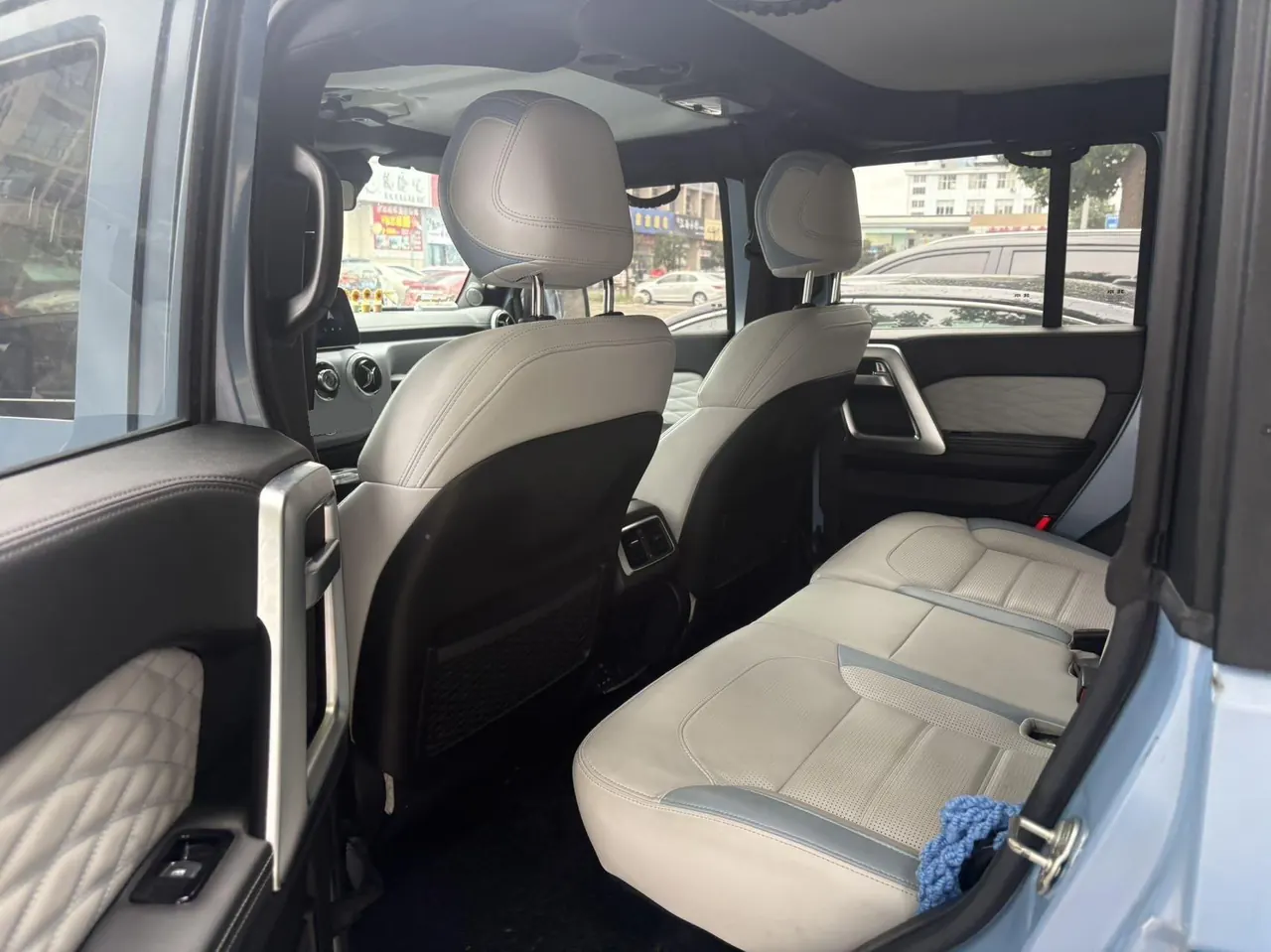 Beijing 2023 BJ40 2.0D Four-wheel Drive Blade Hero Edition Chivalrous Type (Front and Rear Electric Lock) Automatic Gear 6