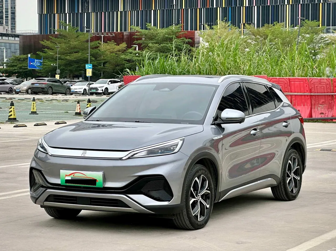 Open image lightbox: BYD Yuan PLUS 2022 Yuan PLUS 430KM Honorable Automatic Gear