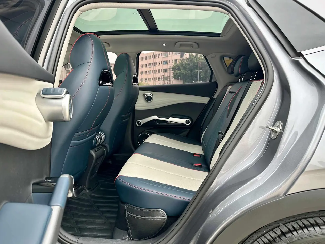 BYD Yuan PLUS 2022 Yuan PLUS 430KM Honorable Automatic Gear 9