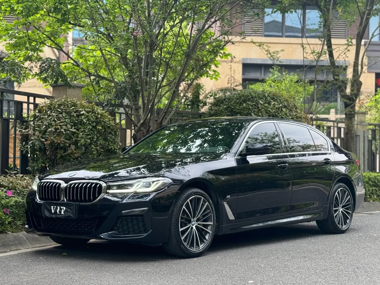 BMW 5 Series 2021 530Li 2.0T Leading M Sports Suit Automatic Gear - View 1