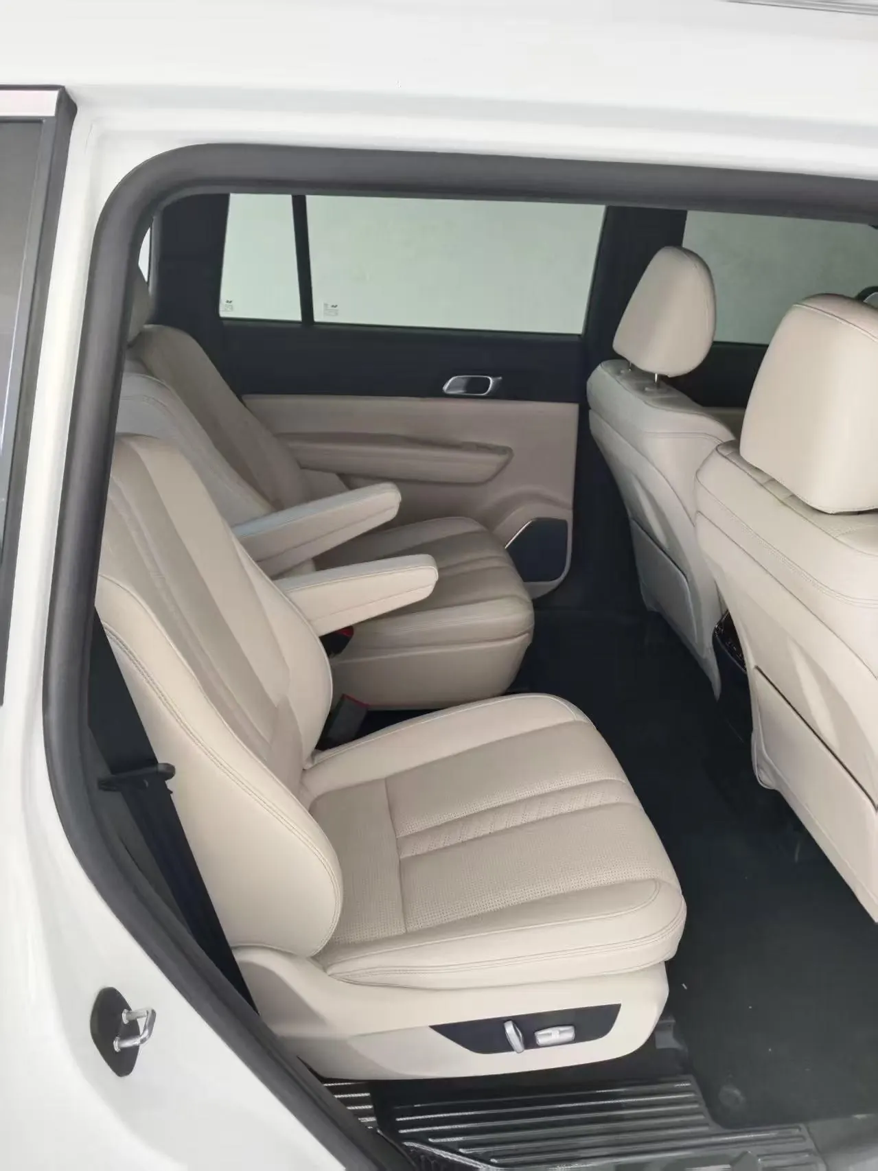 Li 2020 ONE 1.2T extended range 6-seat automatic gear 5
