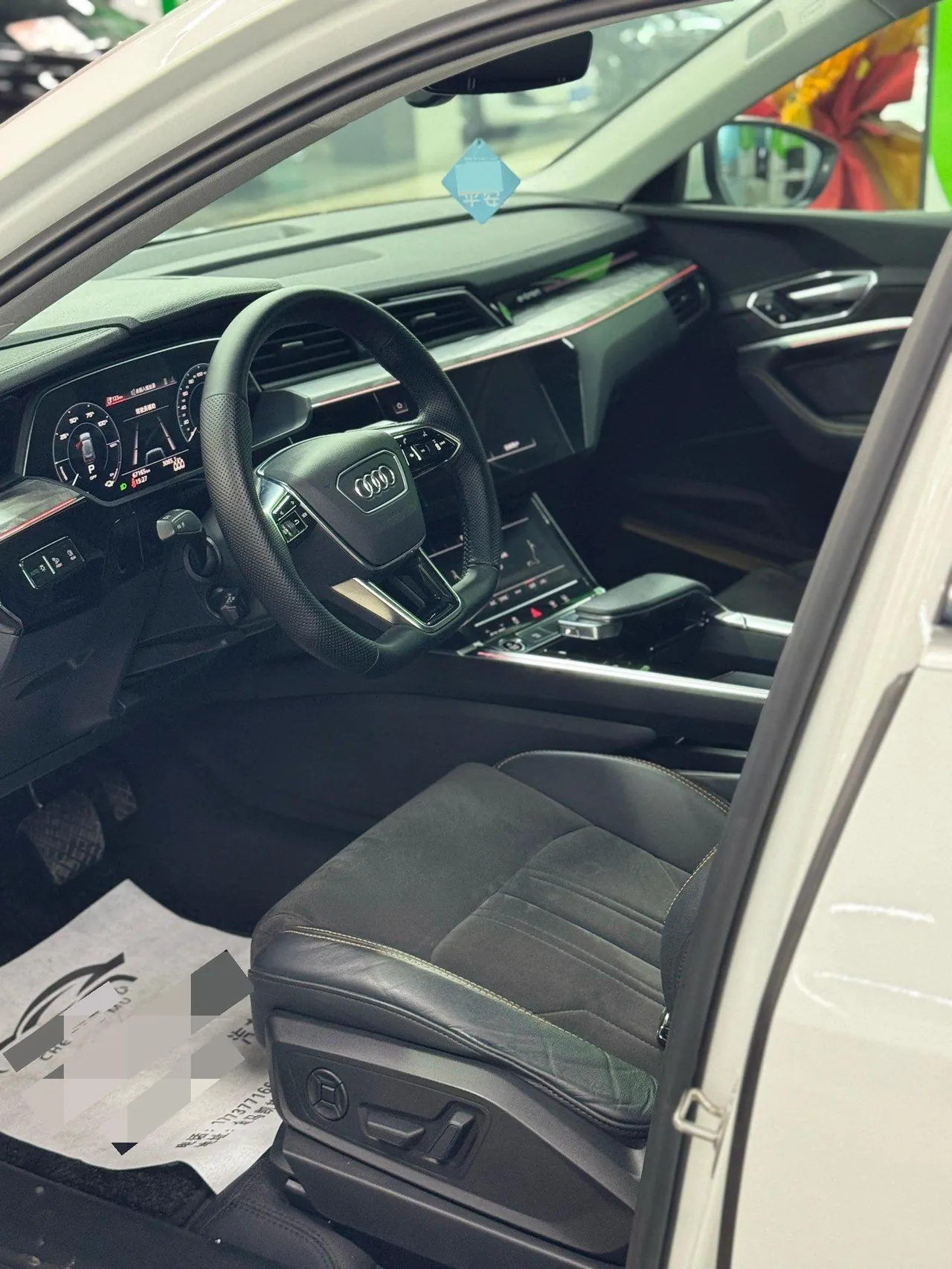 Audi 2021 e-tron 50 Quattro Complete Selection of Automatic Transmission 2