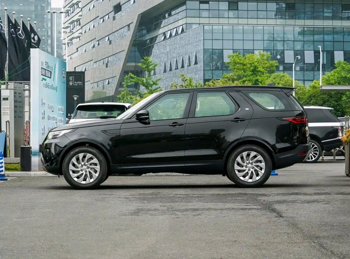 Land Rover found (imported) 2021 found 52.0 T 300PS S automatic gear 3