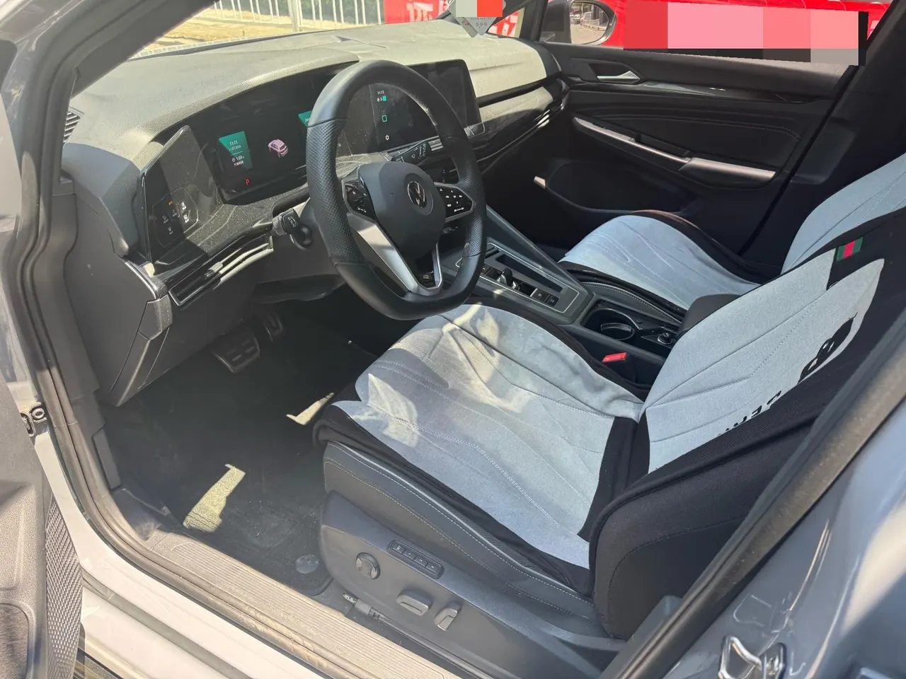 Volkswagen 2023 Golf 8 R-Line 1.4TSI 280TSI Lite Automatic 4