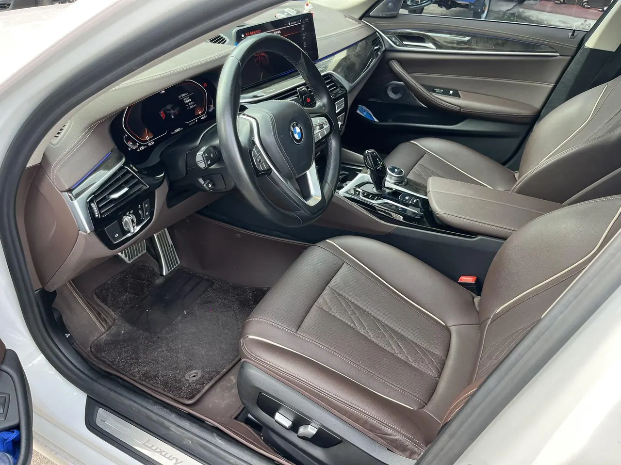 BMW 5 Series 2021 525Li 2.0T Luxury Suit Automatic Gear 4