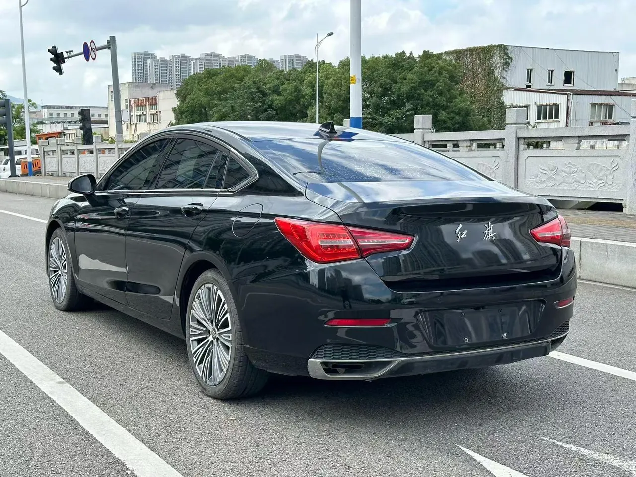 HongQi 2020 H5 1.5TD Flag Rhyme Edition Automatic Gear 8