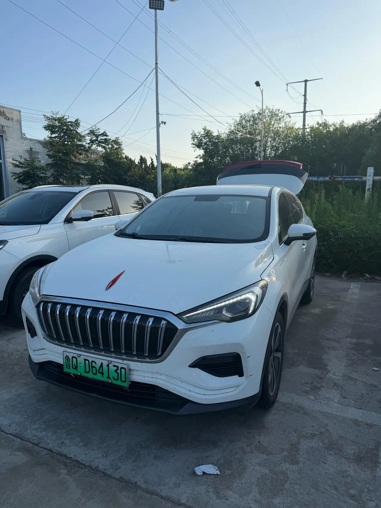 Open image lightbox: HongQi 2020 E-HS 150.00g Drive Edition Automatic Gear