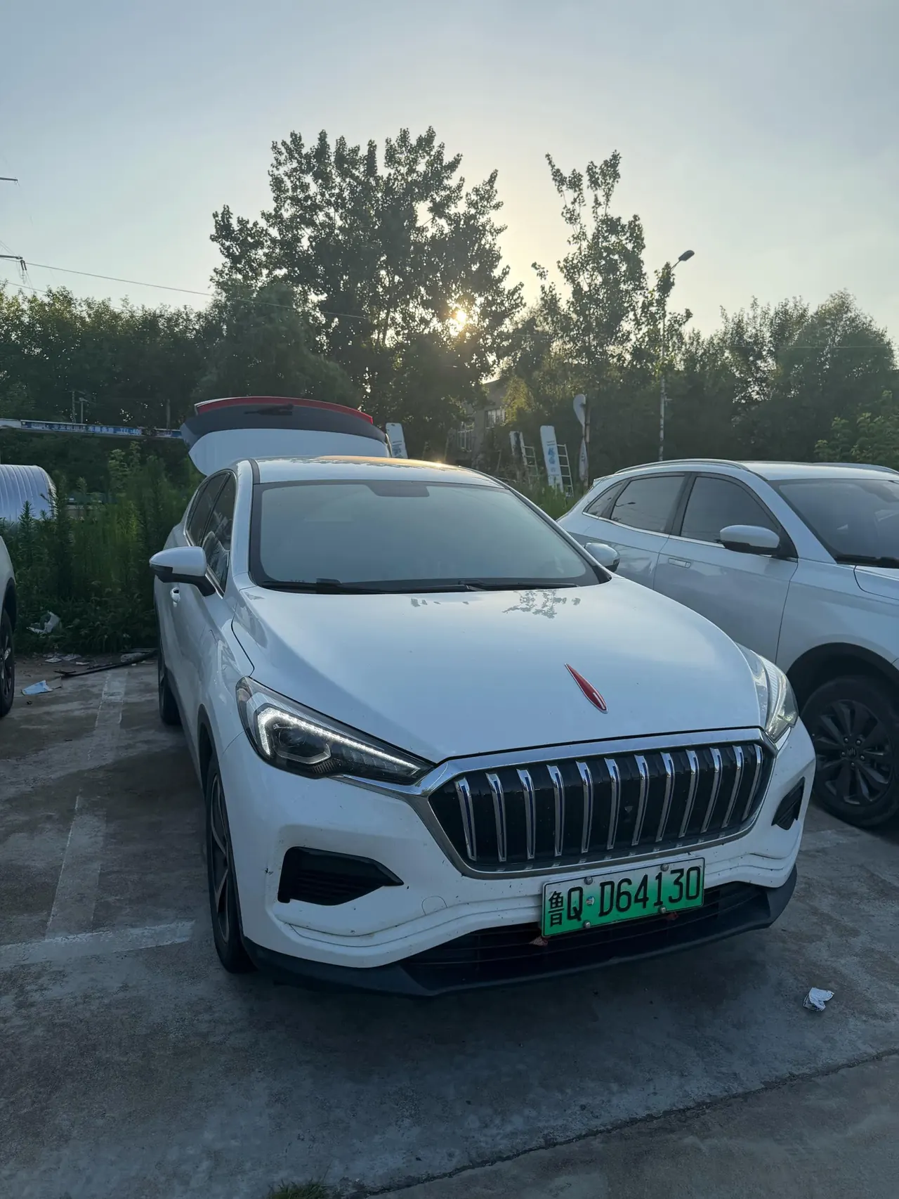 HongQi 2020 E-HS 150.00g Drive Edition Automatic Gear 2