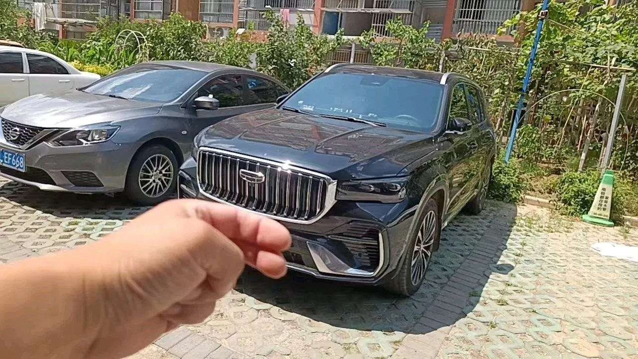 Open image lightbox: Geely 2026 XingyueL (Monjaro) 2.0TD Oriental Obsidian Star Edition Automatic Gear