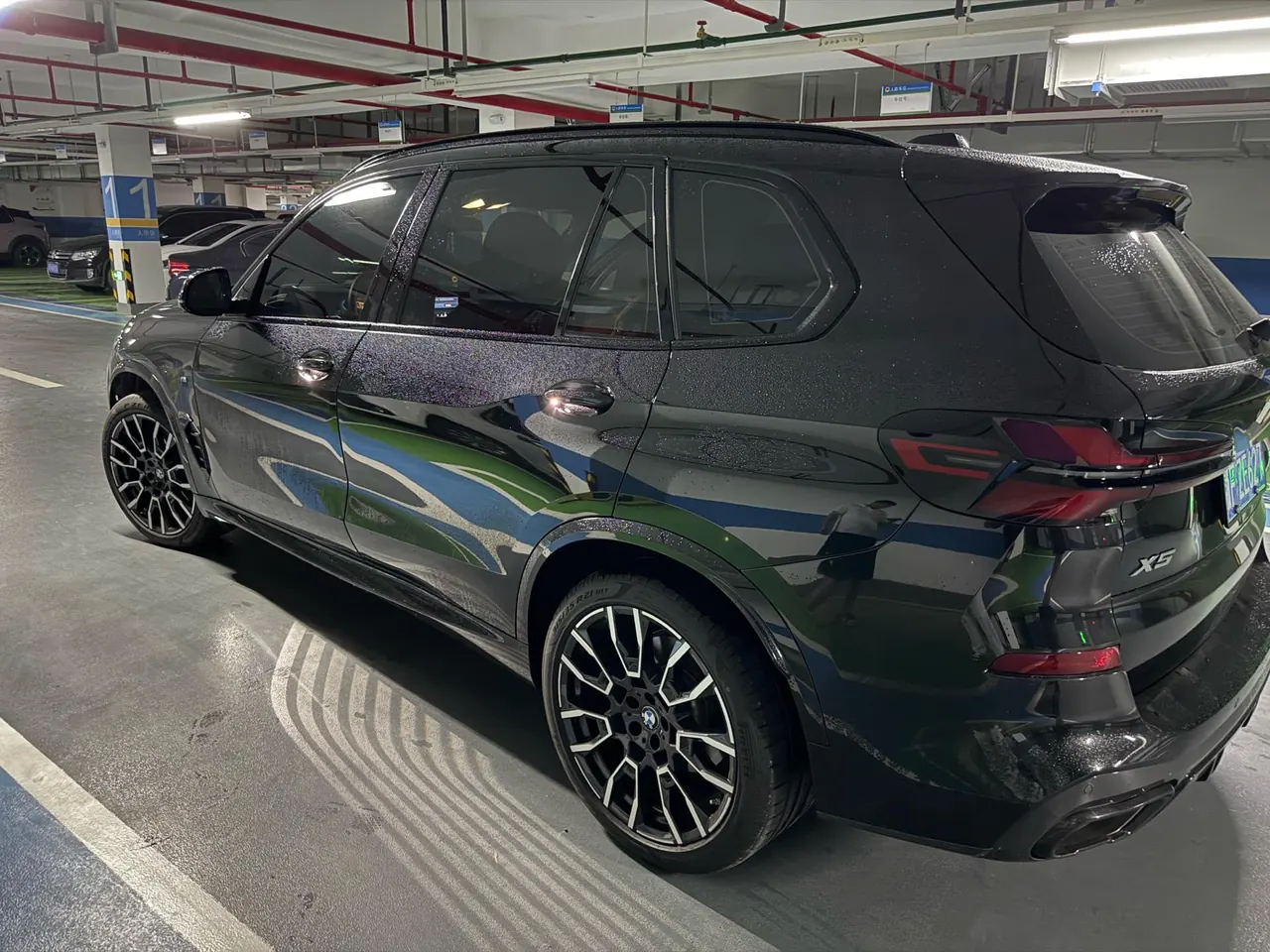 BMW 2023 X5 xDrive40Li 48V 3.0T M sports obsidian night suit automatic gear 3