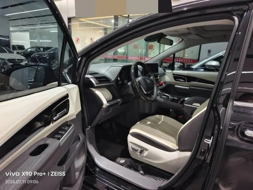 Toyota 2023 Sana 2.5 Stepless Comfort Edition Automatic Gear 4