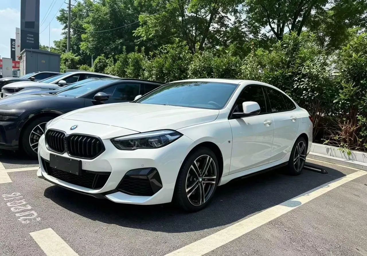 打开图片灯箱:BMW 2 Series (Imported) 2023 225i Four-Door Coupe 2.0T M Sports Obsidian Night Suit (Changed) Automatic Gear