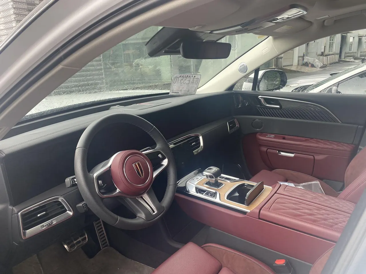 HongQi 2022 E-HS 9 690km Flag Edition 6-seat Automatic Gear 7