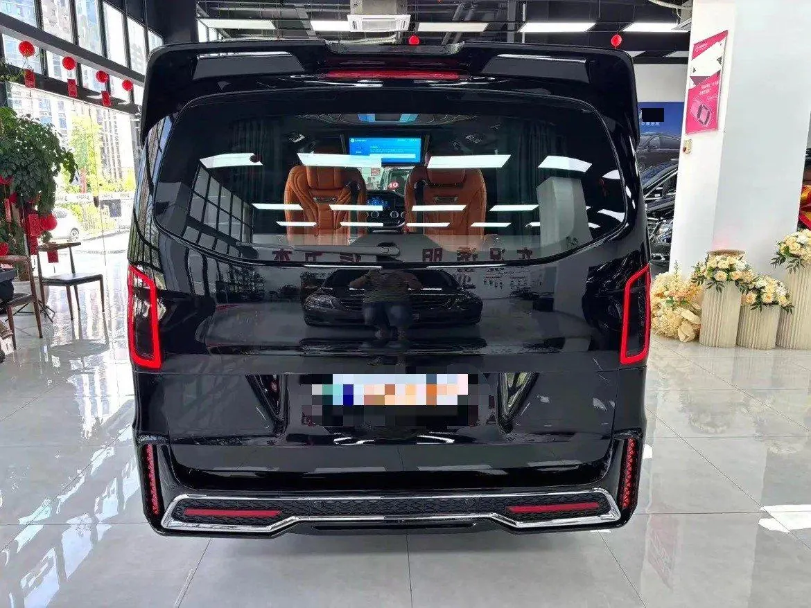Mercedes Benz 2023 Vito 2.0T Business Edition 7-seat Automatic Gear 12