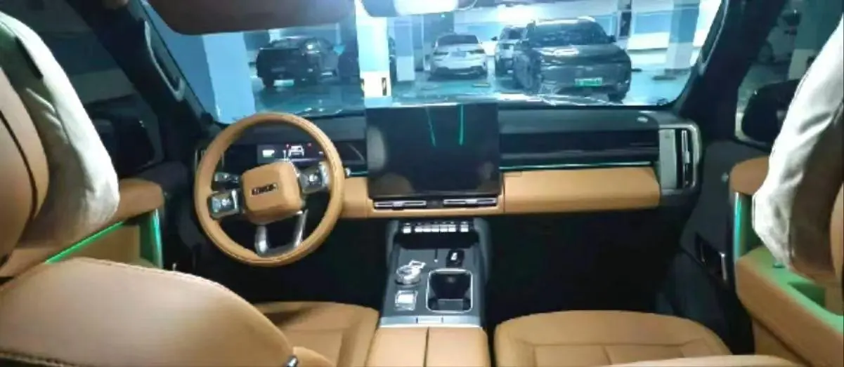 ICAR 2026 iCAR V 27 200KM 4WD Falcon 700 Automatic 2