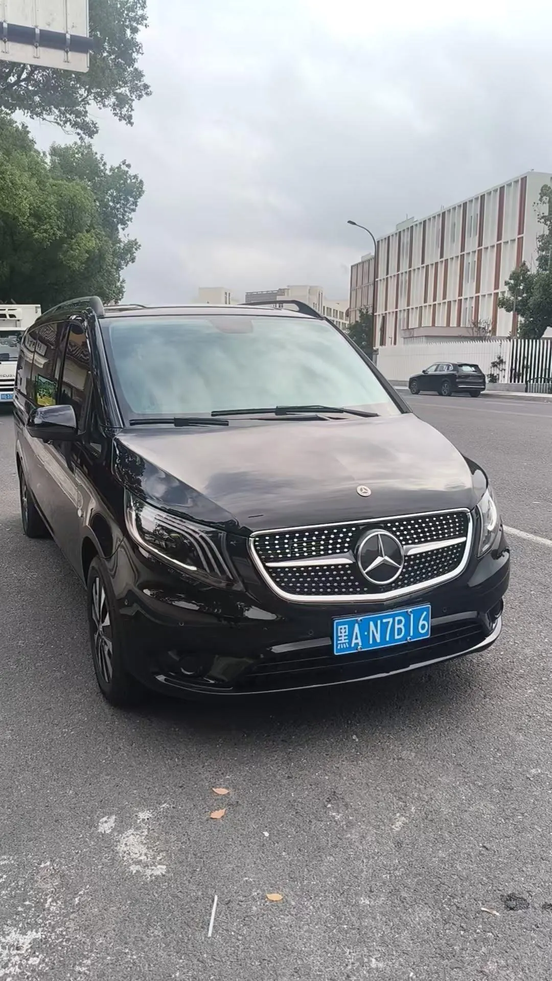 Mercedes Benz 2023 Vito 2.0T Business Edition 7-seat Automatic Gear 2