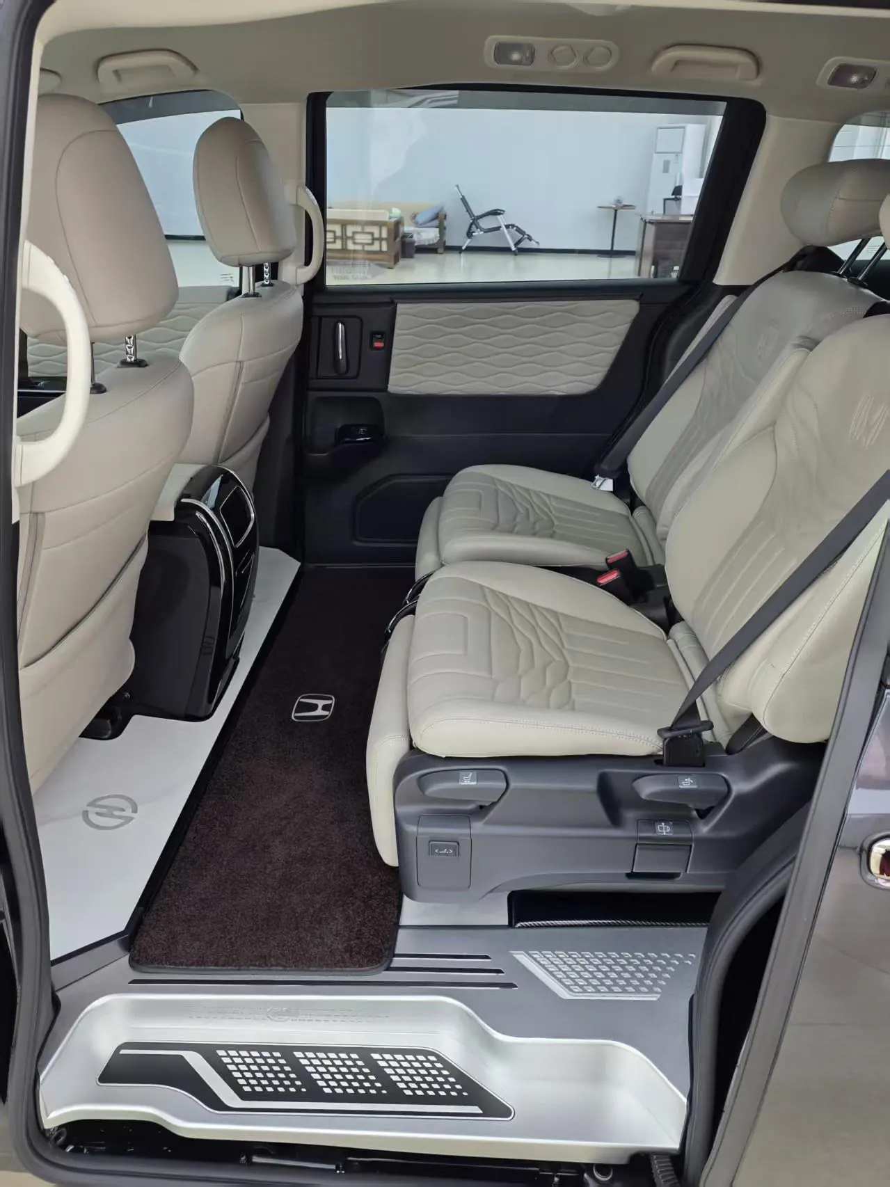 Honda 2026 Odyssey Hybrid 2.0 Stepless Sharp and Pleasant Edition Automatic Gear 6