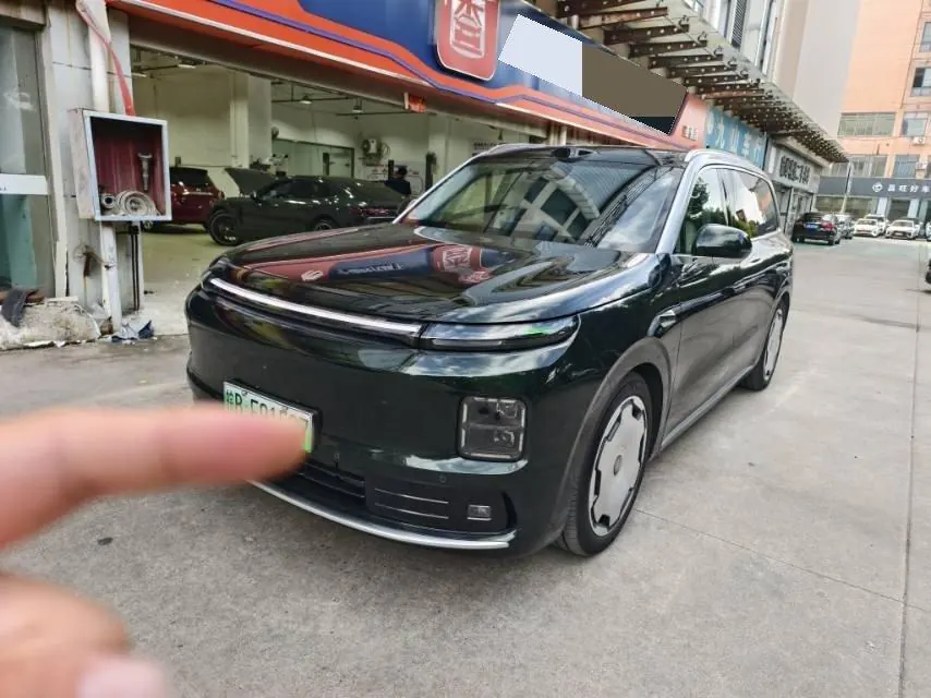 Leapmotor 2026 D 19 500 Zhizun Edition 6-seat Automatic Gear - View 1
