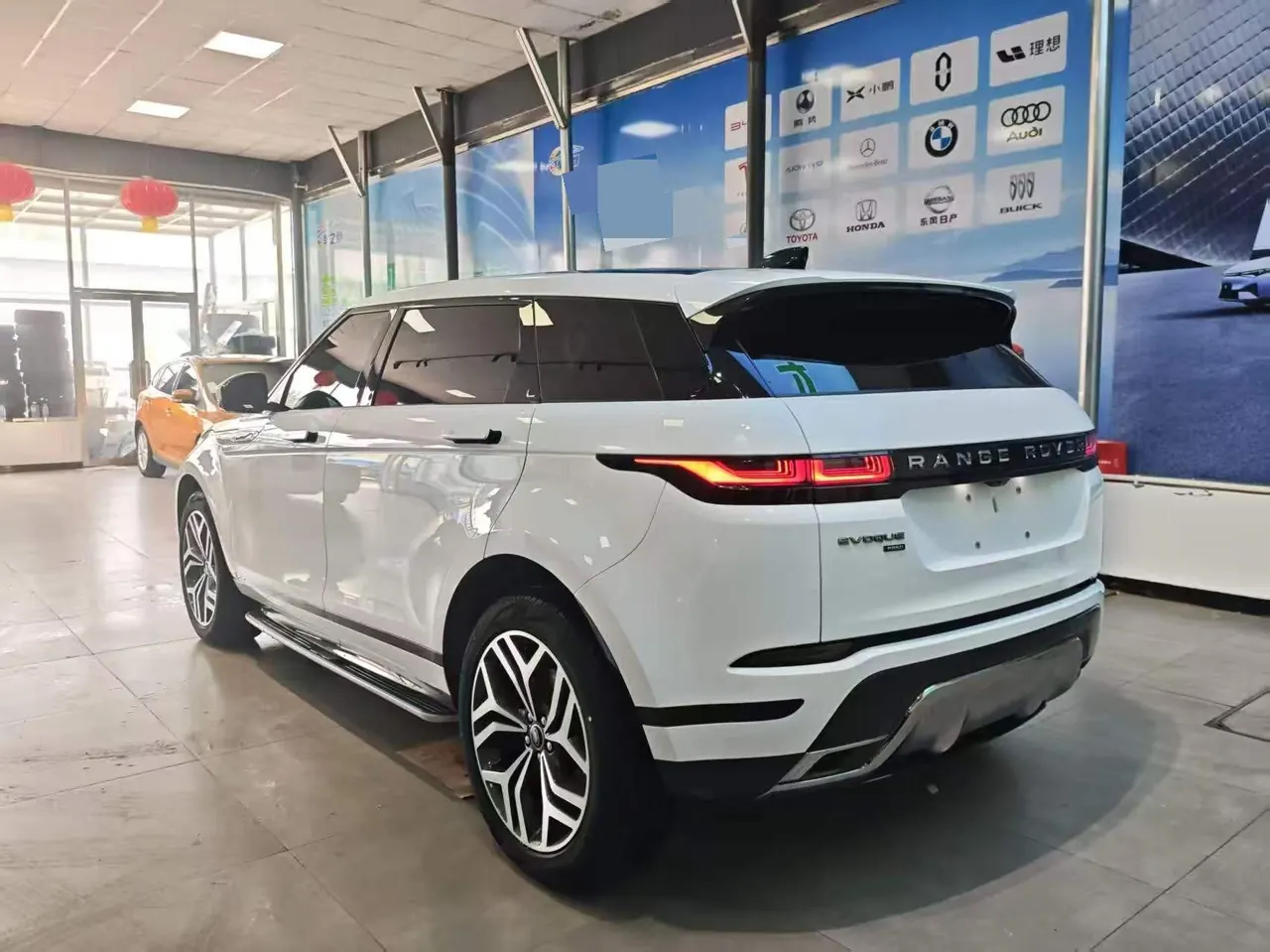 Land Rover 2021 Range Rover Aurora L 48V 2.0T 249PS R-Dynamic HSE Luxury Edition Automatic Gear 7