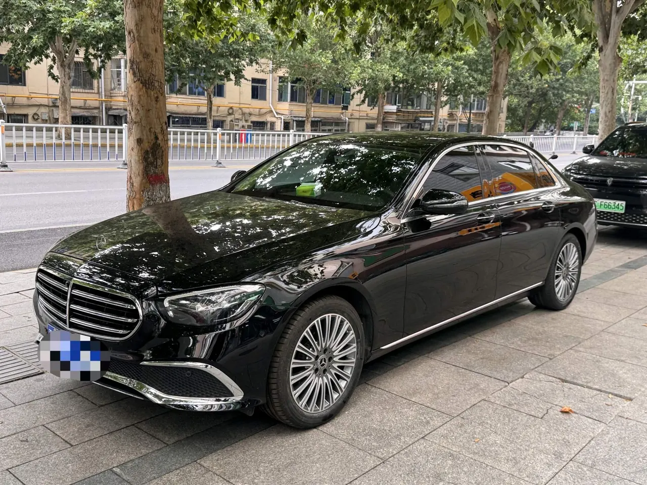 Mercedes Benz E Class 2021 E 300 L 2.0T Luxury Automatic Gear - View 1