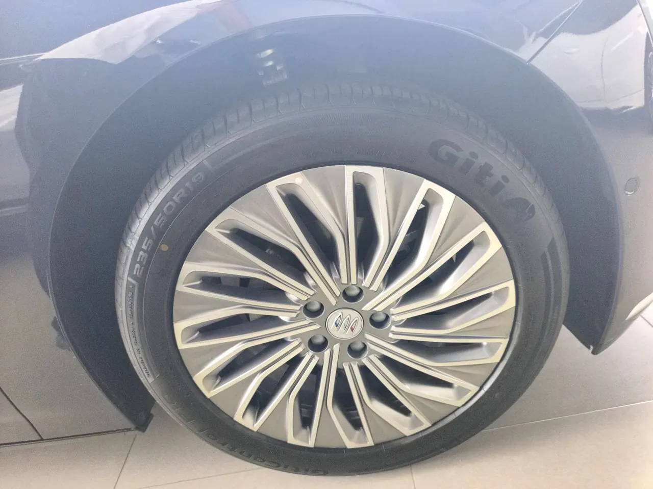 Buick 2026 to the border L7 Avia automatic gear 10