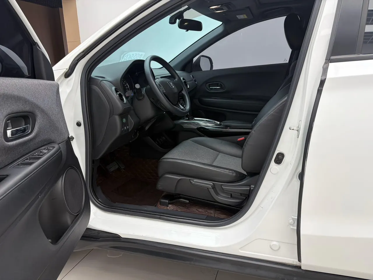Honda 2021 XR-V 1.5 Stepless Comfort Edition Automatic Gear 4