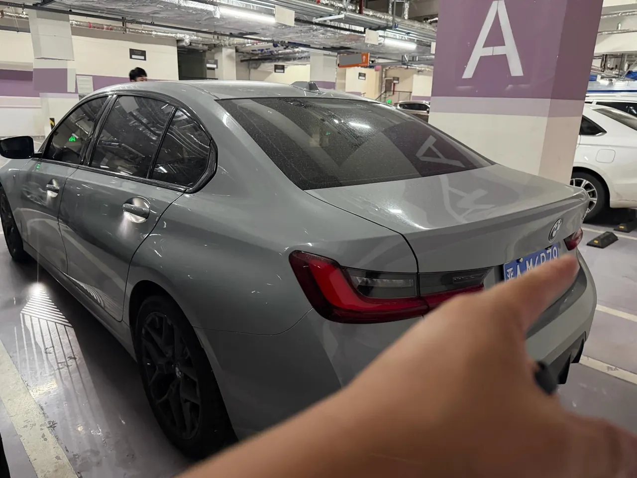 BMW 3 Series 2026 330Li 2.0T Exclusive M Sports Obsidian Night Suit Automatic Gear 5