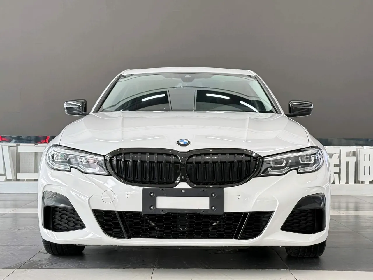 BMW 3 Series 2020 325Li 2.0T M Sports Obsidian Night Edition Automatic Gear 2