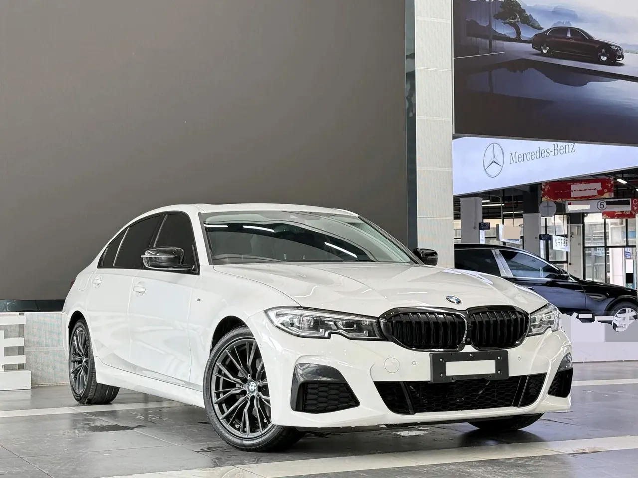BMW 3 Series 2020 325Li 2.0T M Sports Obsidian Night Edition Automatic Gear 3