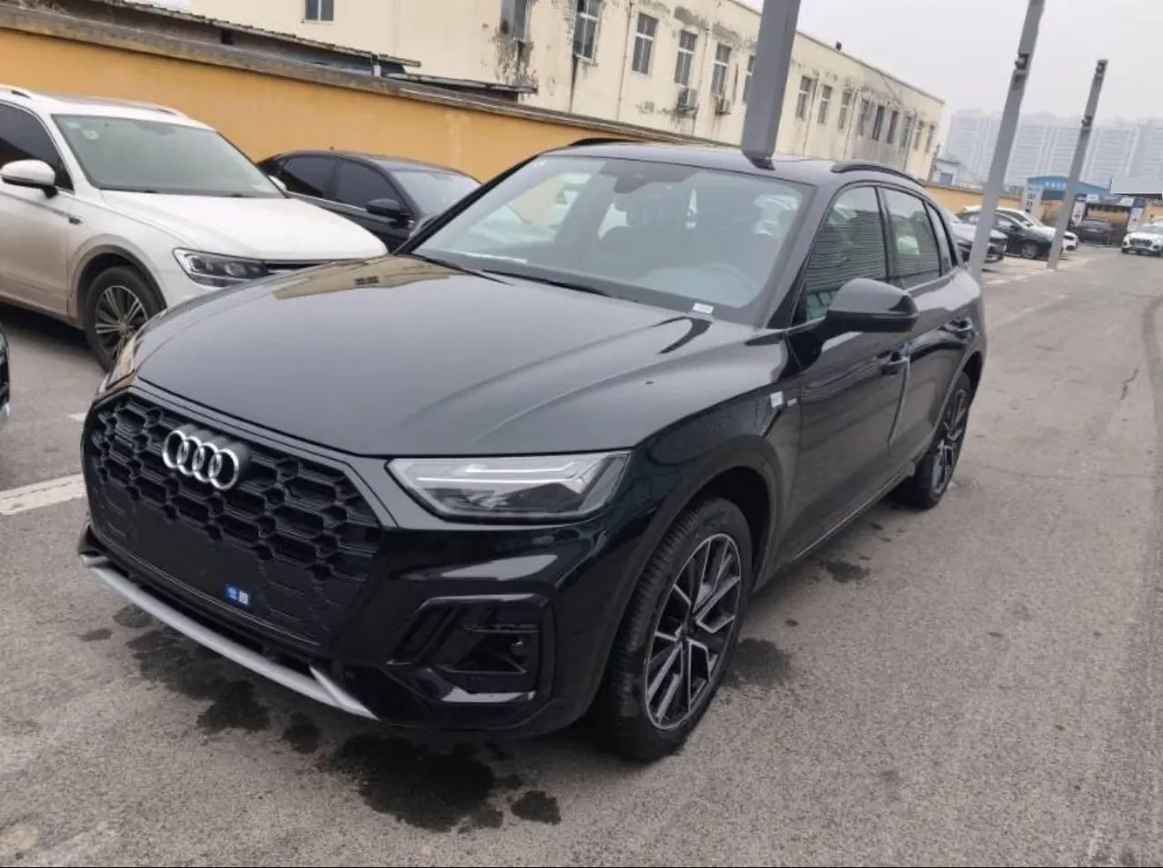 Audi 2026 Q5L 2.0TFSI 40TFSI 45th Anniversary Collection Edition Quattro Deluxe Dynamic Automatic - View 1