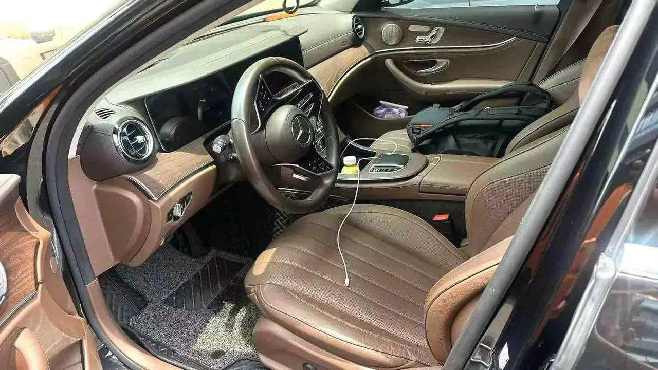 Mercedes Benz E Class 2021 E 300 L 2.0T Honorable Automatic Gear 5