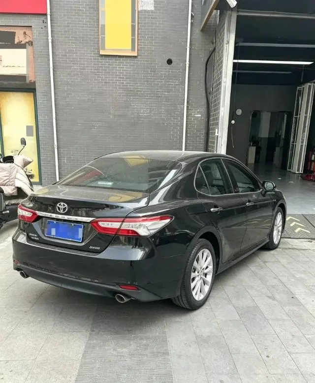 Toyota 2021 Camry 2.5G Deluxe Edition Automatic Gear 4
