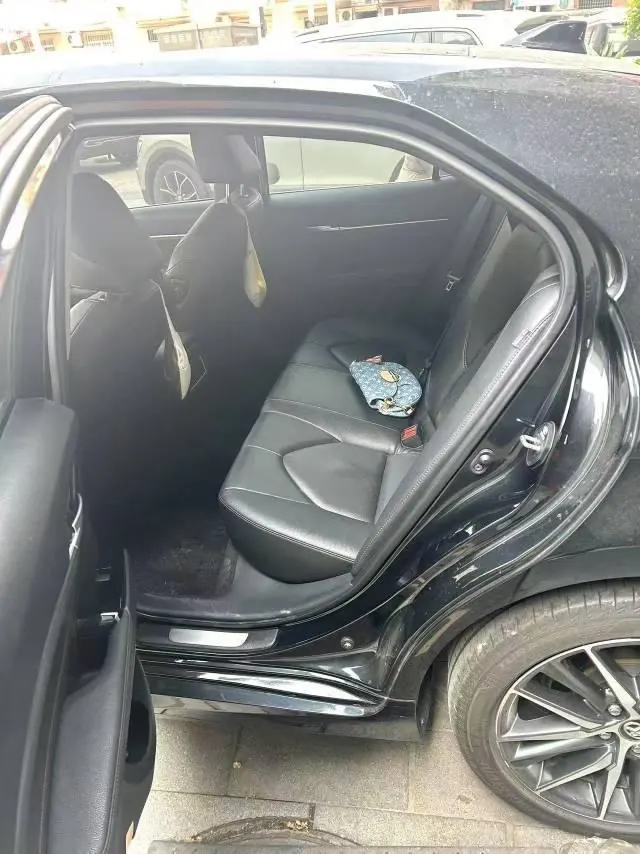 Toyota 2021 Camry 2.5G Deluxe Edition Automatic Gear 6