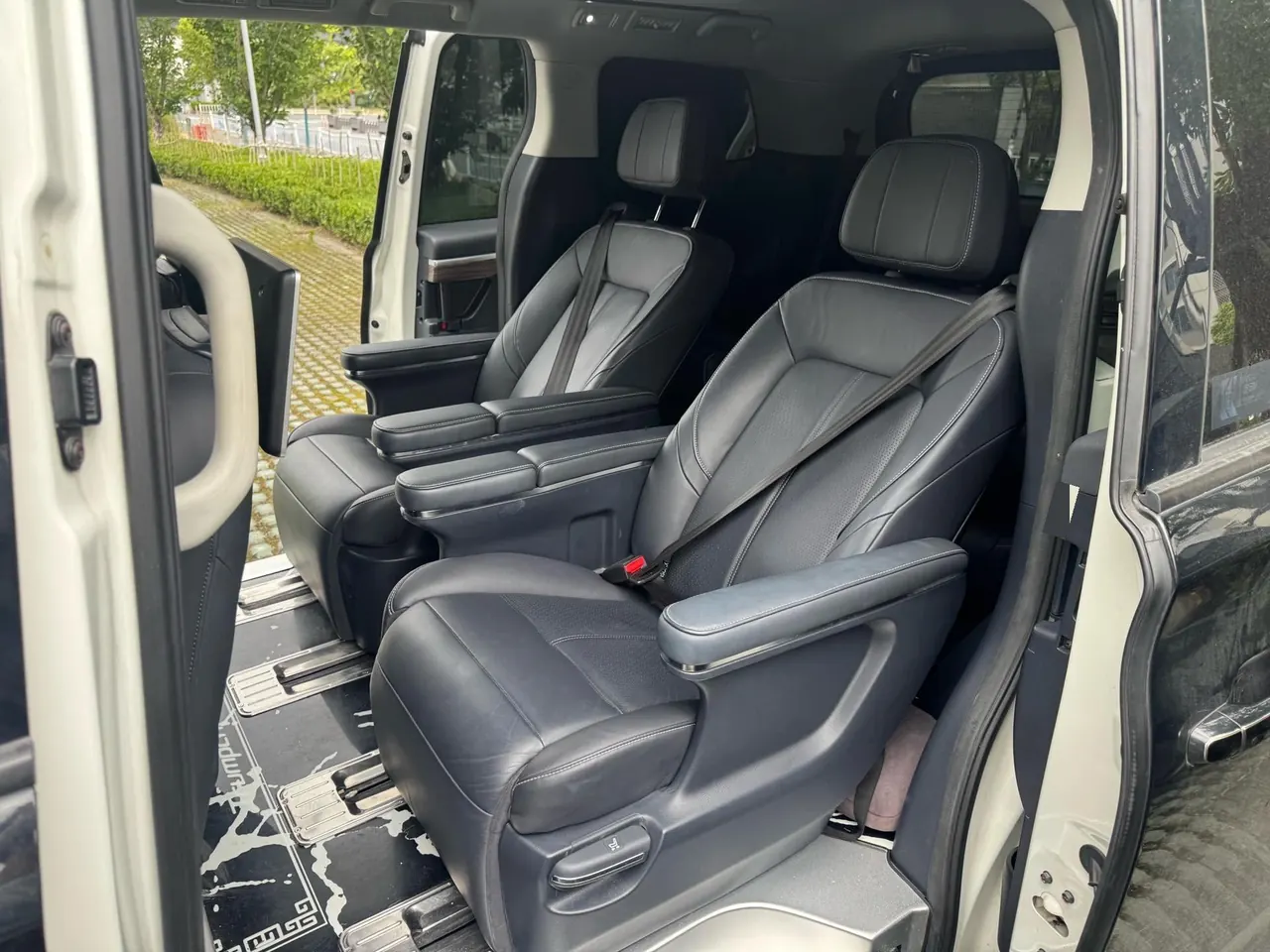 Chuanqi 2021 M8 2.0T 390T Lingxiu Series Flagship Automatic Gear 8